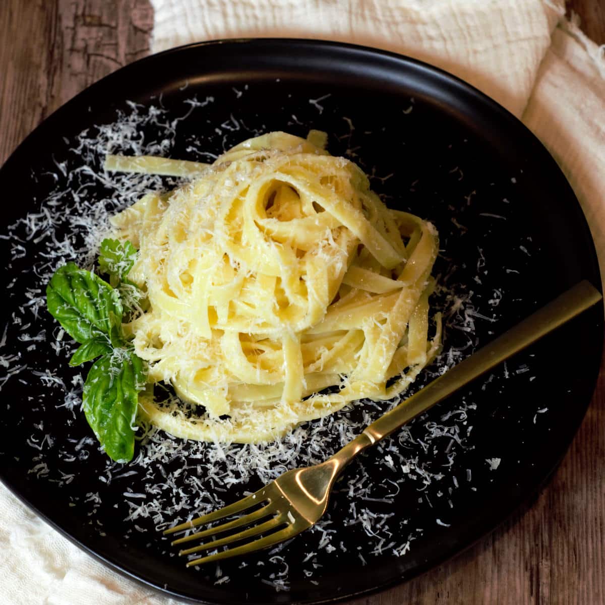 Fettuccine Alfredo